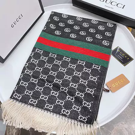 GUCCI マフラー 高級